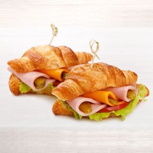 Круассаны с ветчиной и сыром